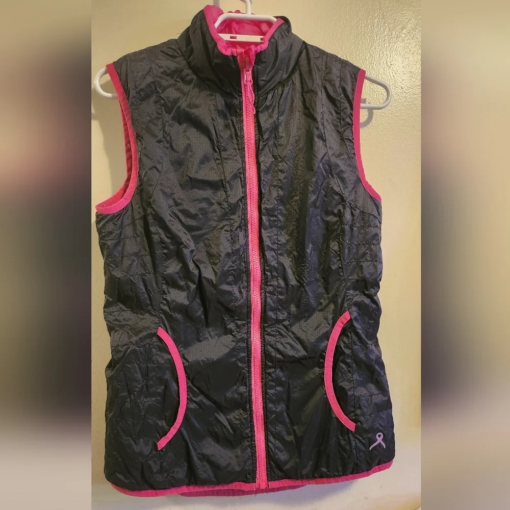 Running Room Women's Reversible Quilted Vest Pink/Black Size Small - Picture 5 of 6
